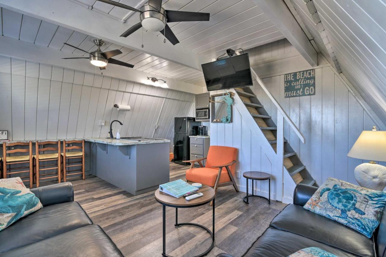 A-Frame Home With Deck - 2 Blocks To Surfside Beach! Kültér fotó