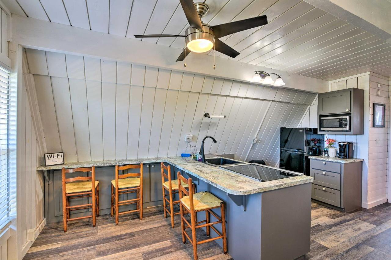 A-Frame Home With Deck - 2 Blocks To Surfside Beach! Kültér fotó
